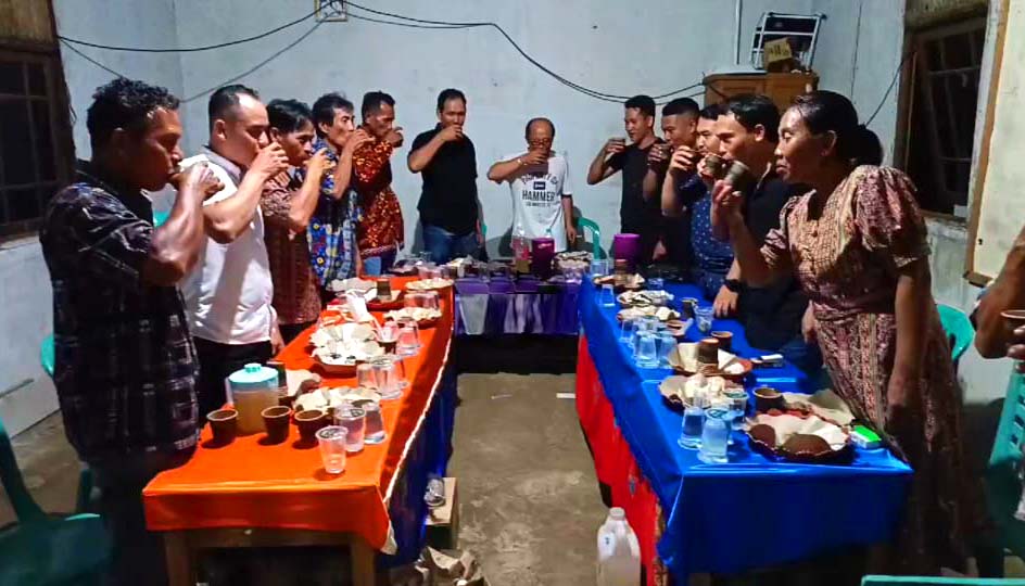 bersulang tuak ulang Tahun 5